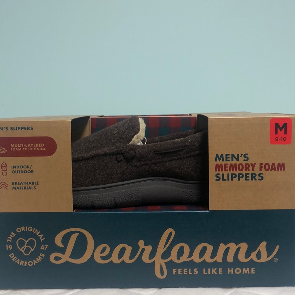 Dearfoams men’s memory foam slippers